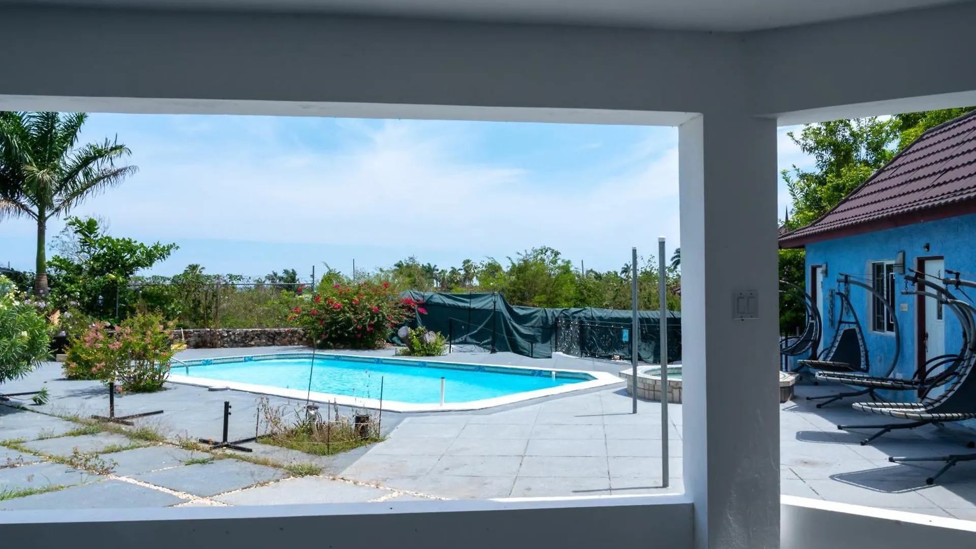 בית הארחה מונטגו ביי The Carhampton Villa